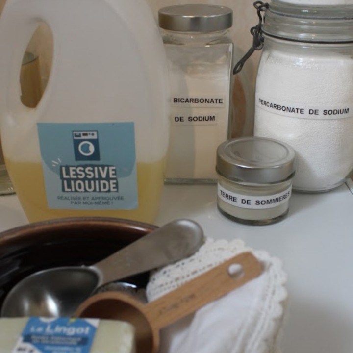 Verre doseur multi-recettes + 6 L de lessive liquide inclus - La Compagnie du Bicarbonate